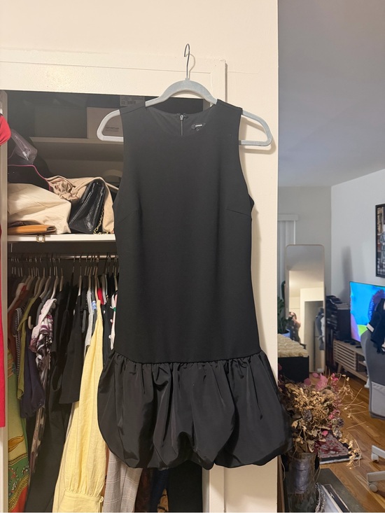 Express Dresses & Skirts - Adorable Express bubble hem mini dress